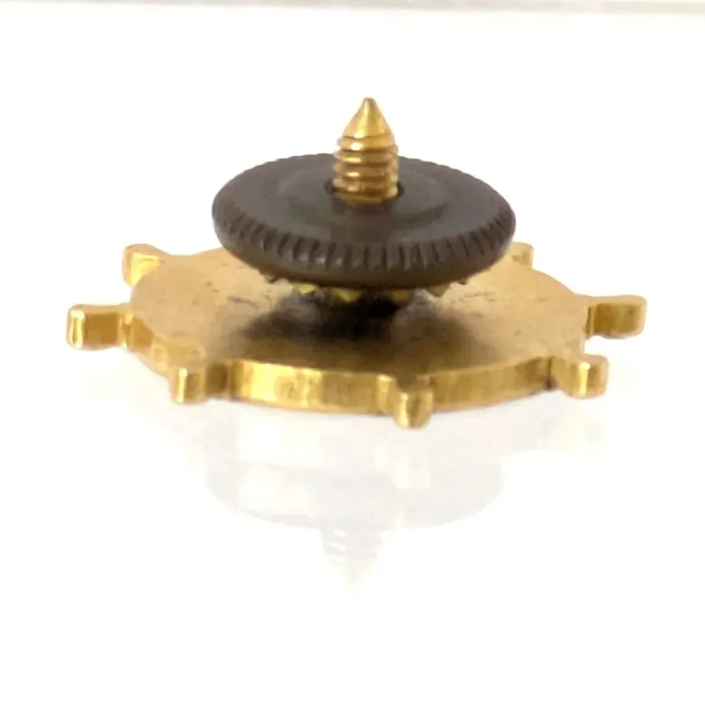 VTG Evinrude Boating Foundation 1000 Hour Club Ship Wheel Gold Tone Lapel Pin